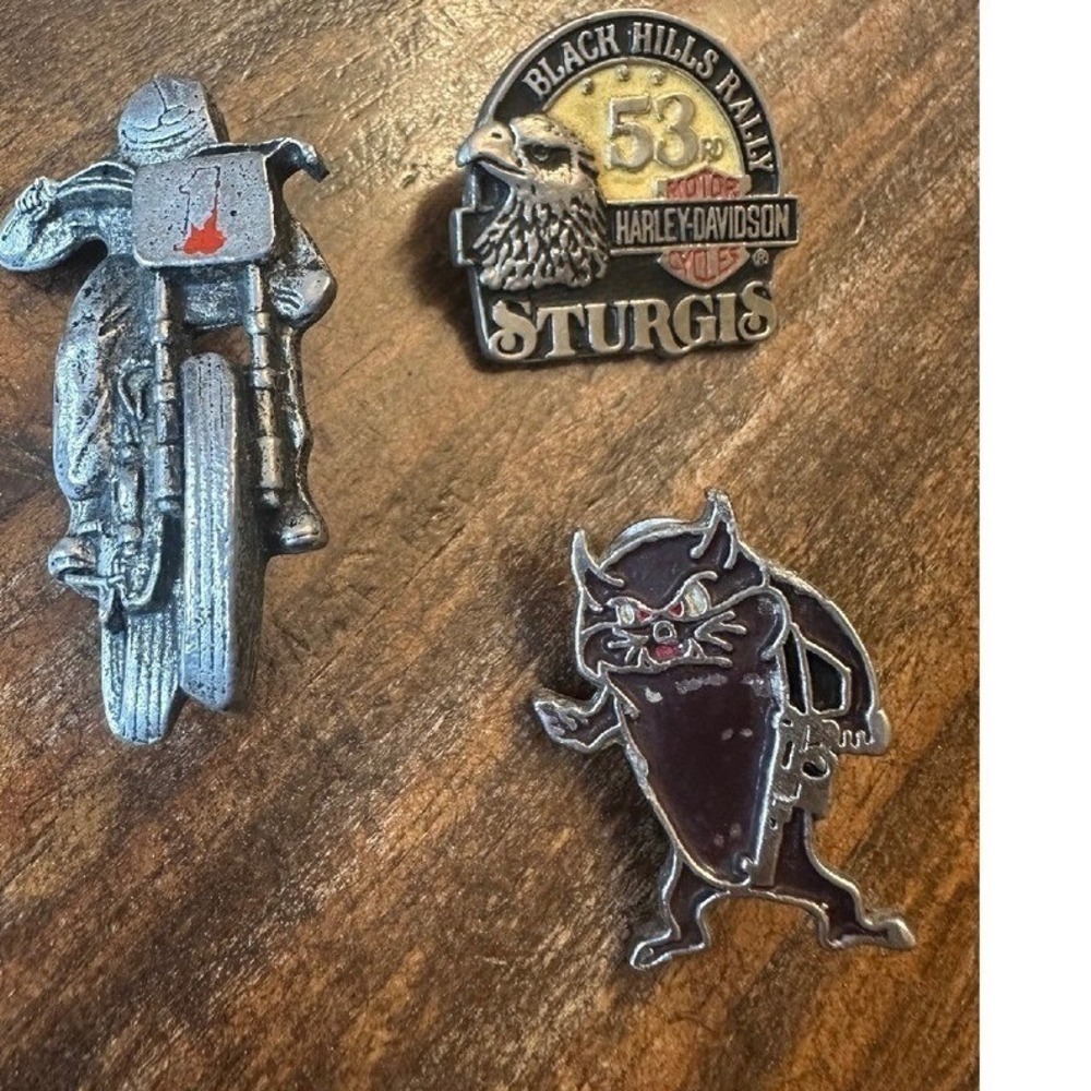 Harley Davidson Pins‎ Sturgis Taz Motorcycle Rally Lot of 3 Biker Lapel